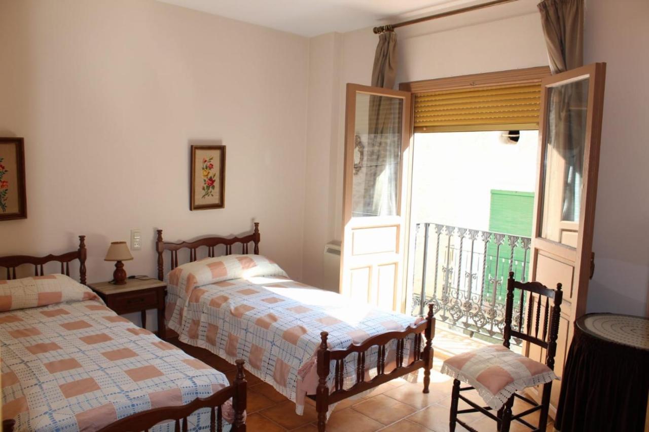 Casa Rural Puerta De La Iglesia Elche de la Sierra Luaran gambar