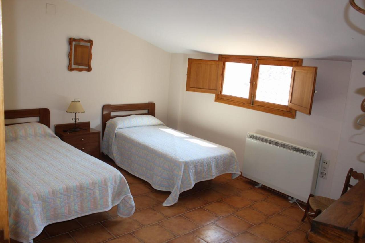 Casa Rural Puerta De La Iglesia Elche de la Sierra Luaran gambar